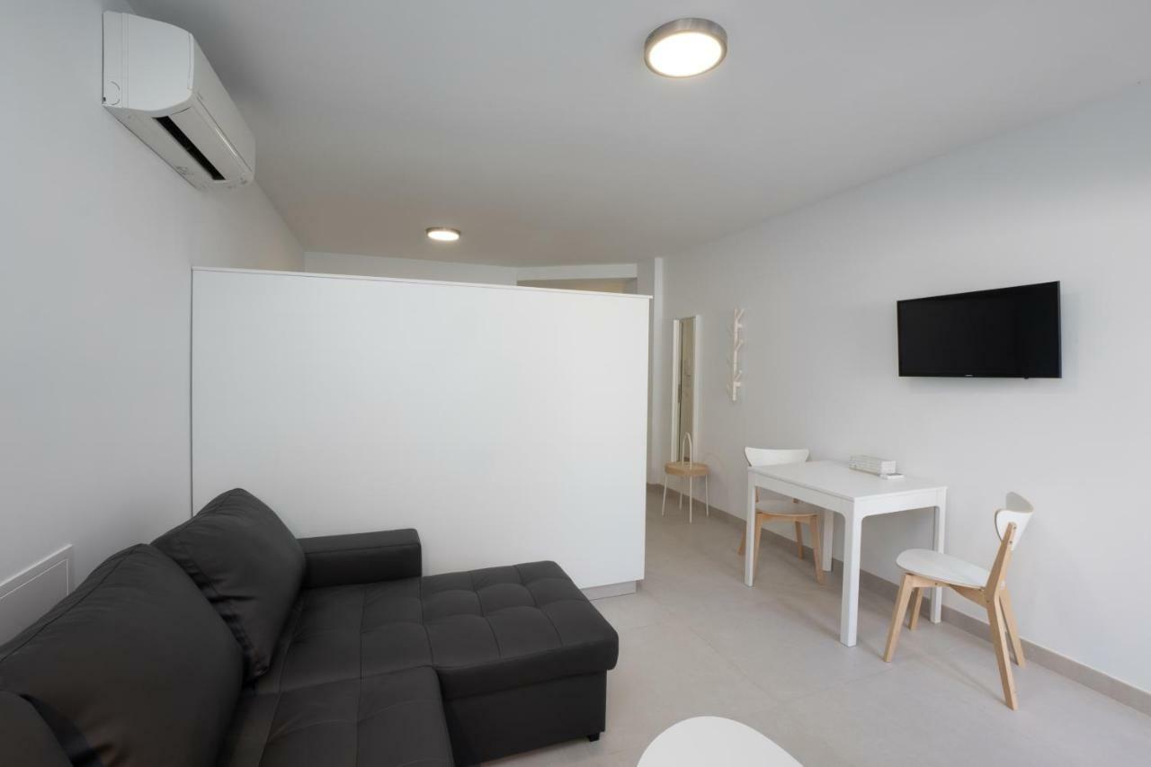 Apartamentos Mombasa 1 Planta Nerja Buitenkant foto